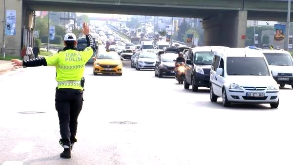 İstanbul\'da toplu taşıma araçlarında koronavirüs denetimi