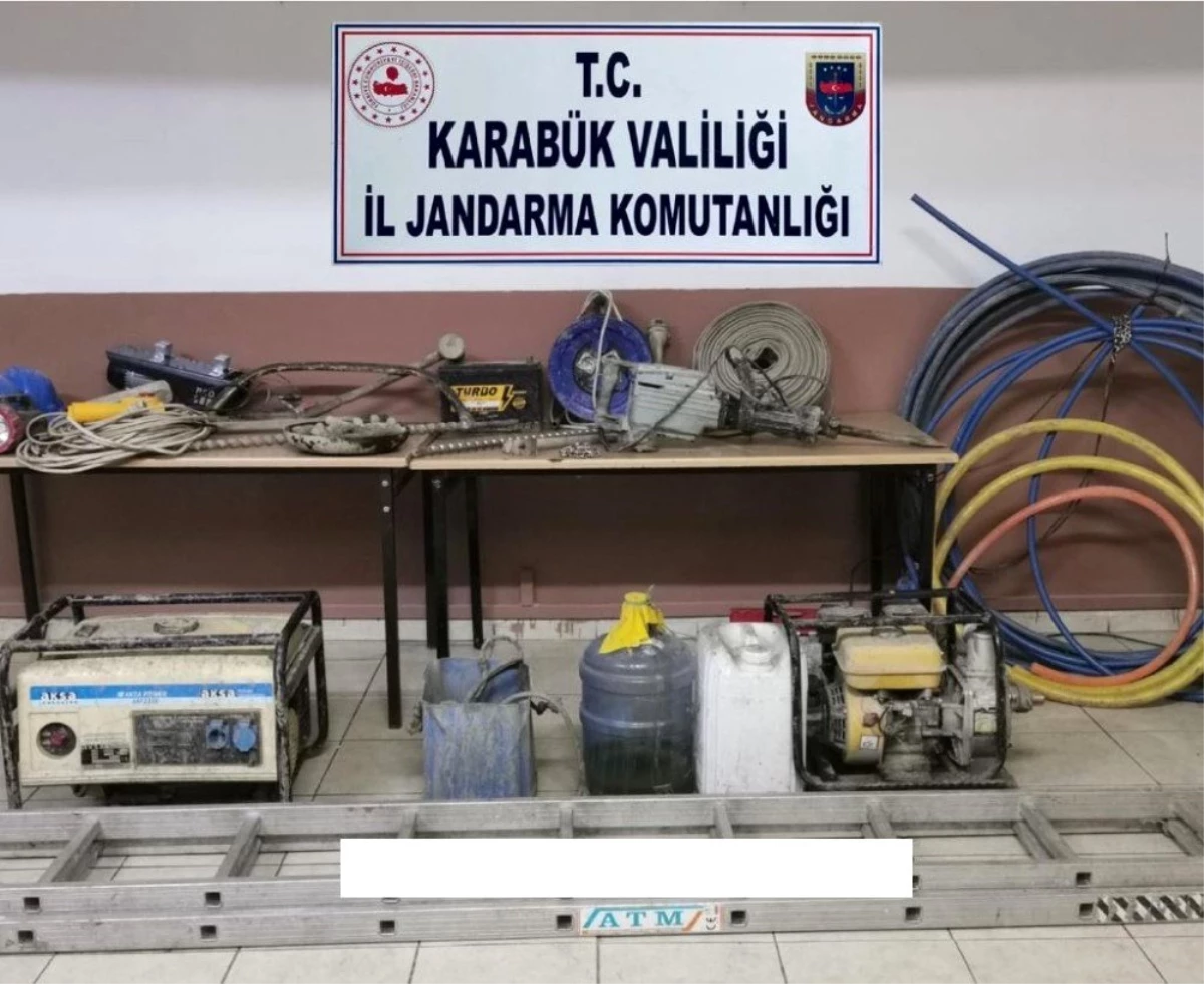 Karabük\'te kaçak kazı yapan 4 kişi suçüstü yakalandı