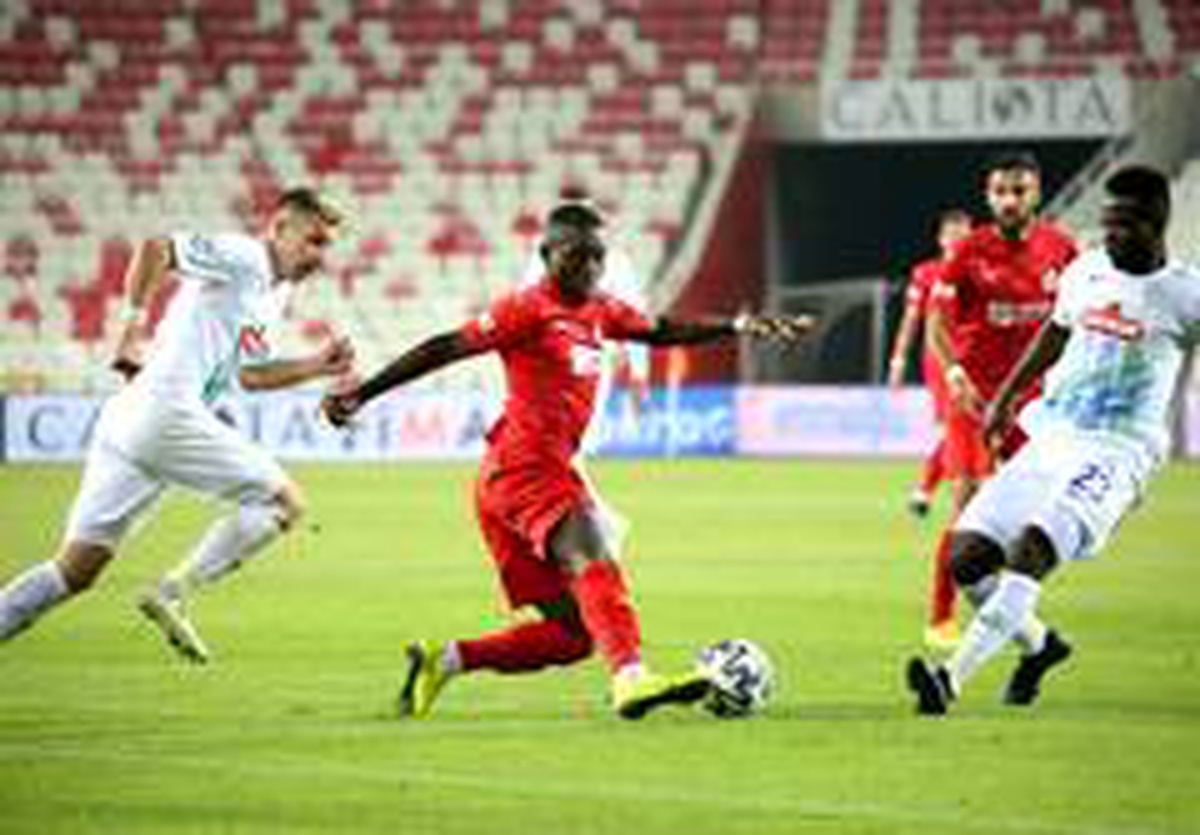 Sivasspor sahasında yenemiyor!