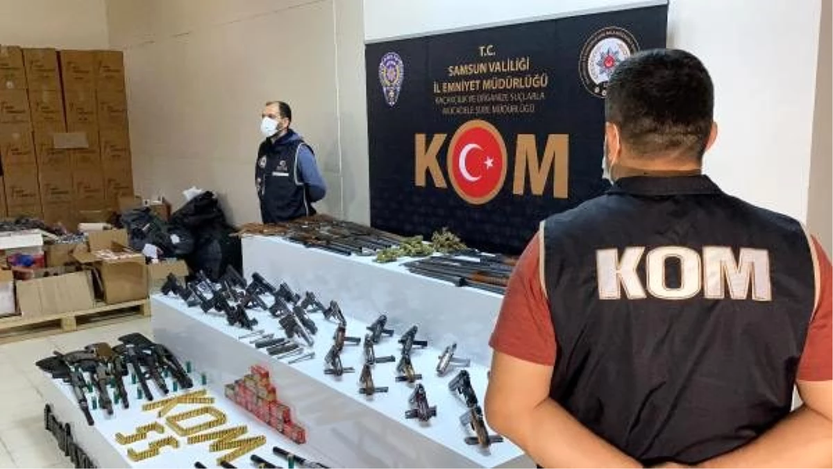 Son dakika: Tavuk kümesindeki gizli bölmeden silah çıktı: 19 gözaltı