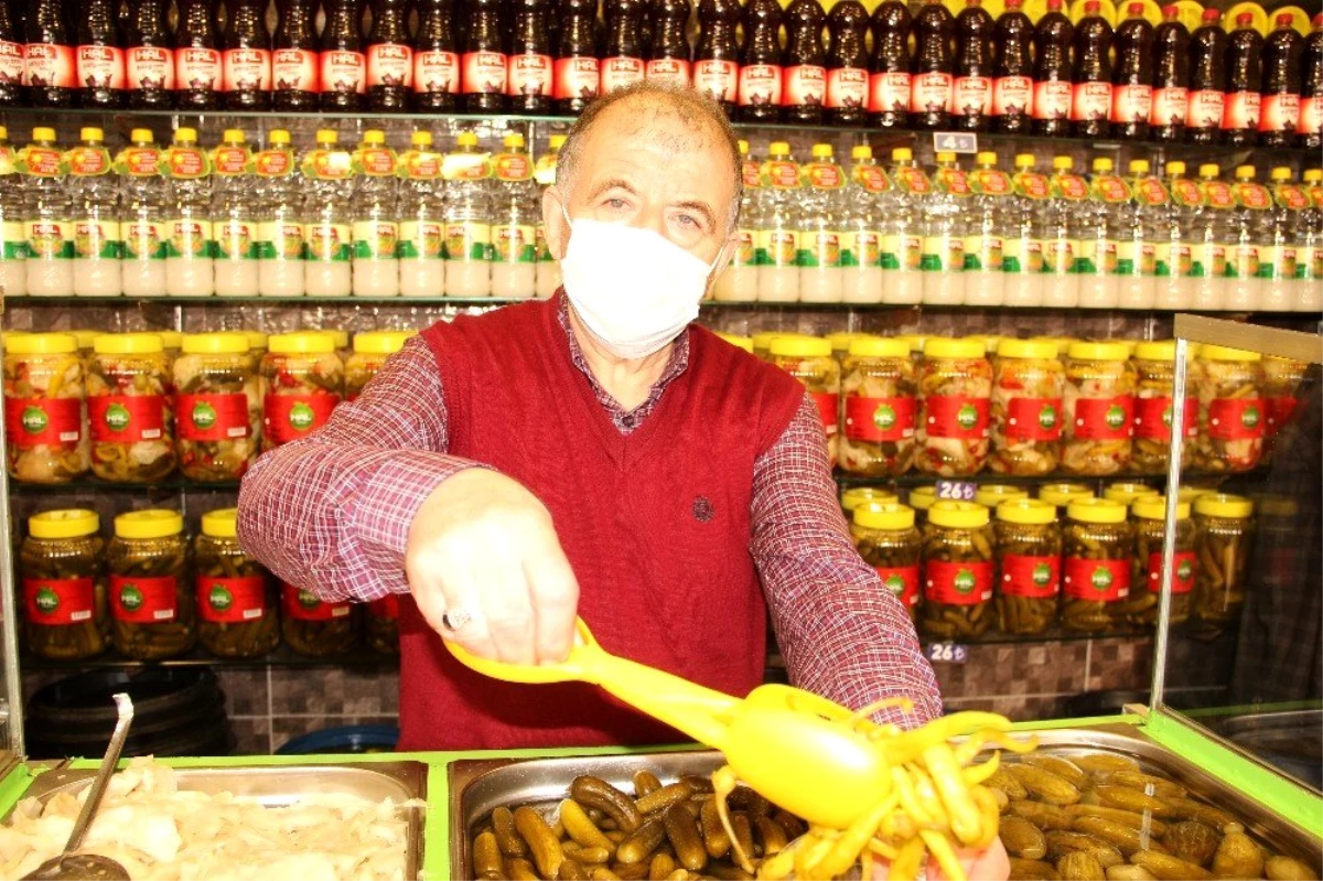 60 yıllık turşucu \'turşu nasıl kurulur\' tartışmalarına\' son noktayı koydu Açıklaması