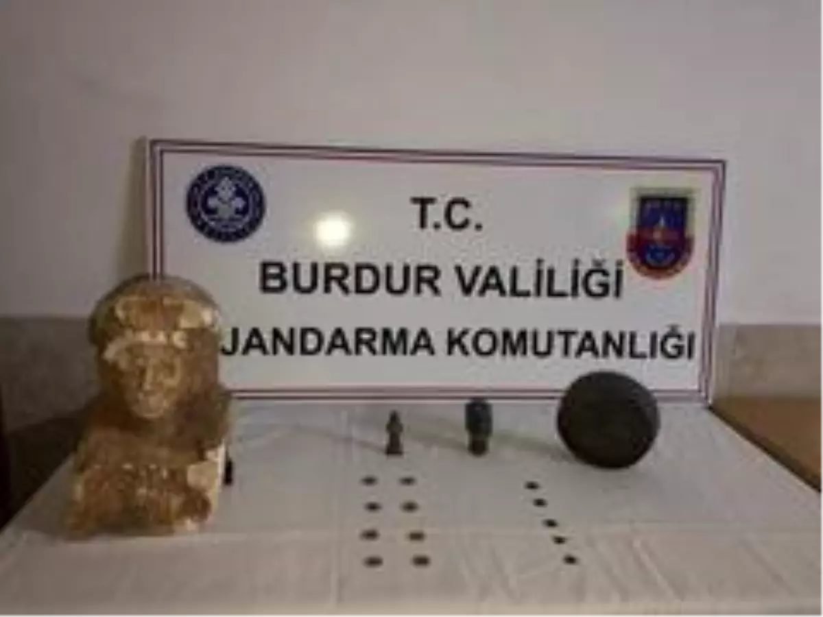 Burdur\'da 17 parça tarihi eser ele geçirildi