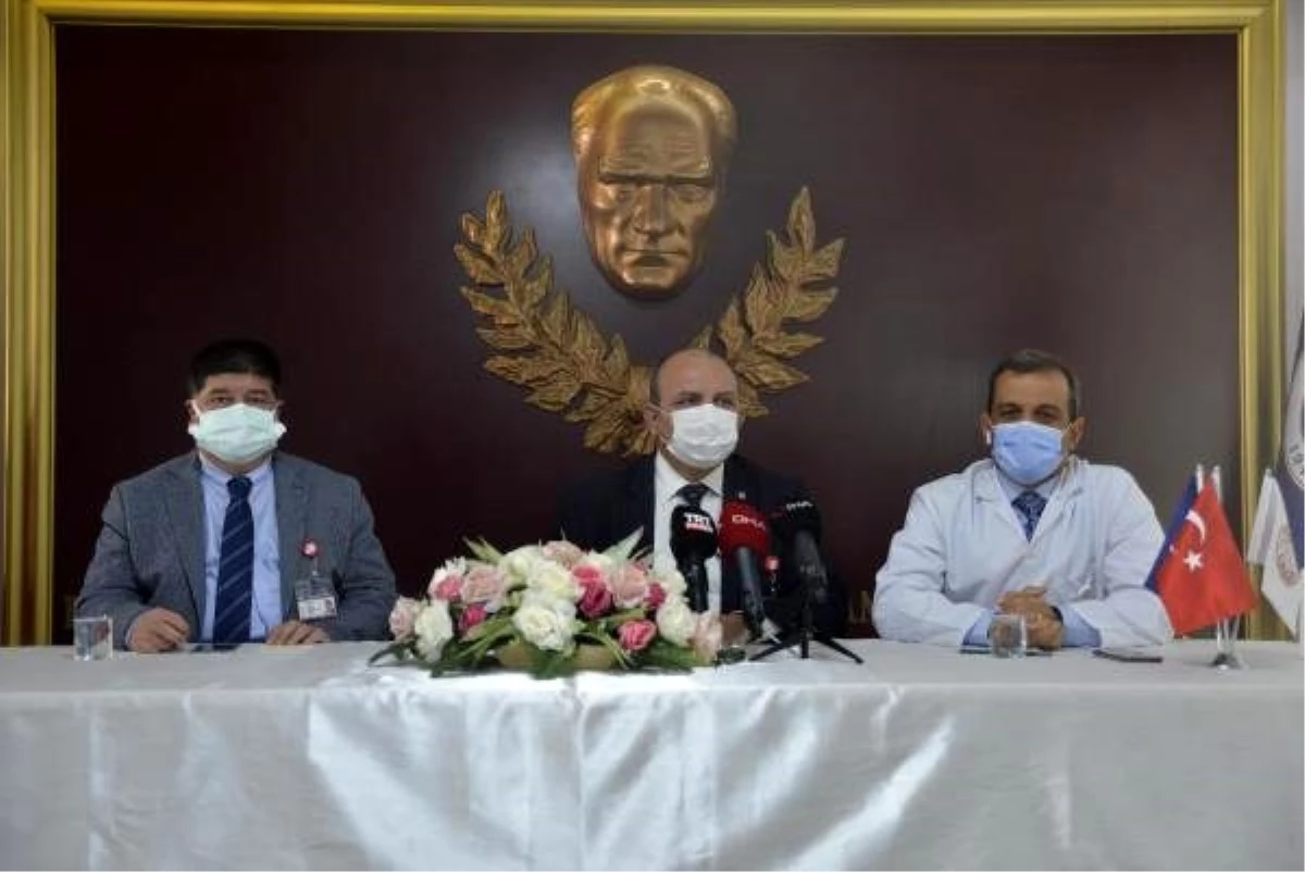 Kovid-19\'a karşı Çin\'de geliştirilen aşının İbni Sina Hastanesi\'nde gönüllülere uygulaması başladı (1)