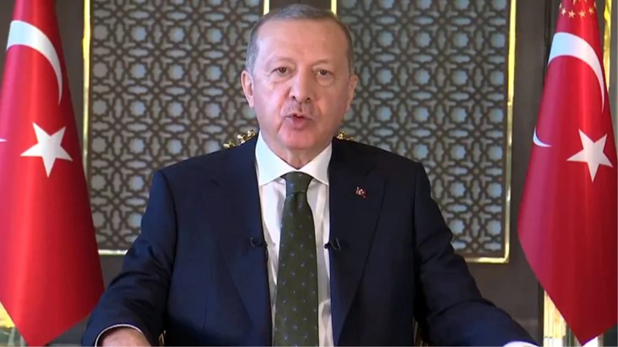 Cumhurbaşkanı Erdoğan\'dan 29 Ekim mesajında dikkat çeken ifadeler: Ekonomiye ve değerlerimize saldırıyorlar