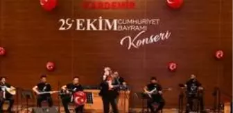 Cumhuriyet konserini KARDEMİR işçileri verdi