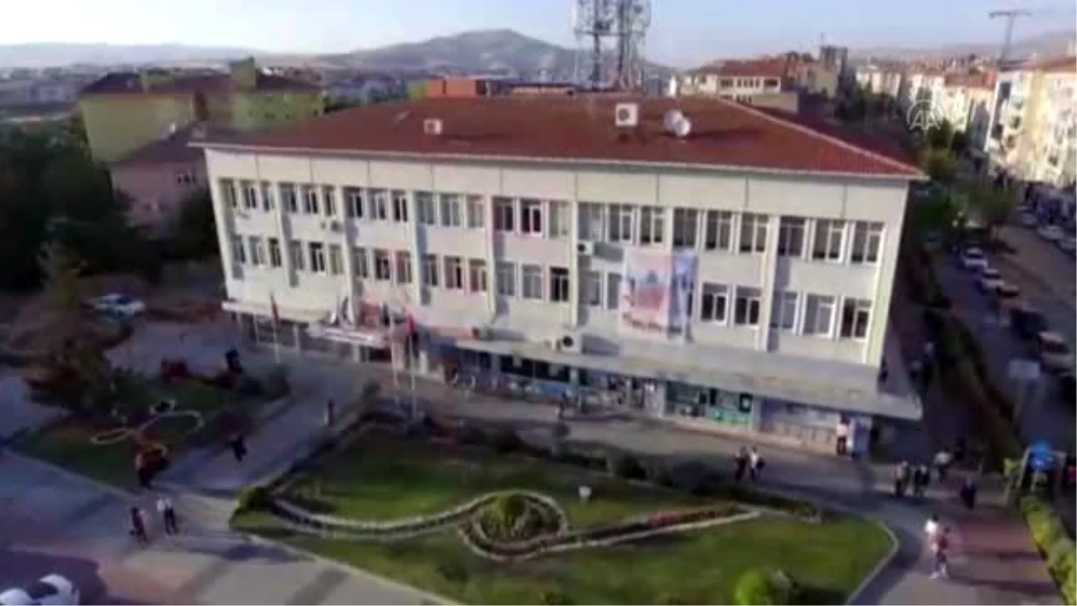 Son dakika haberi: Kırşehir\'de memurundan itfaiye erine belediye çalışanları cumhuriyet klibinde yer aldı