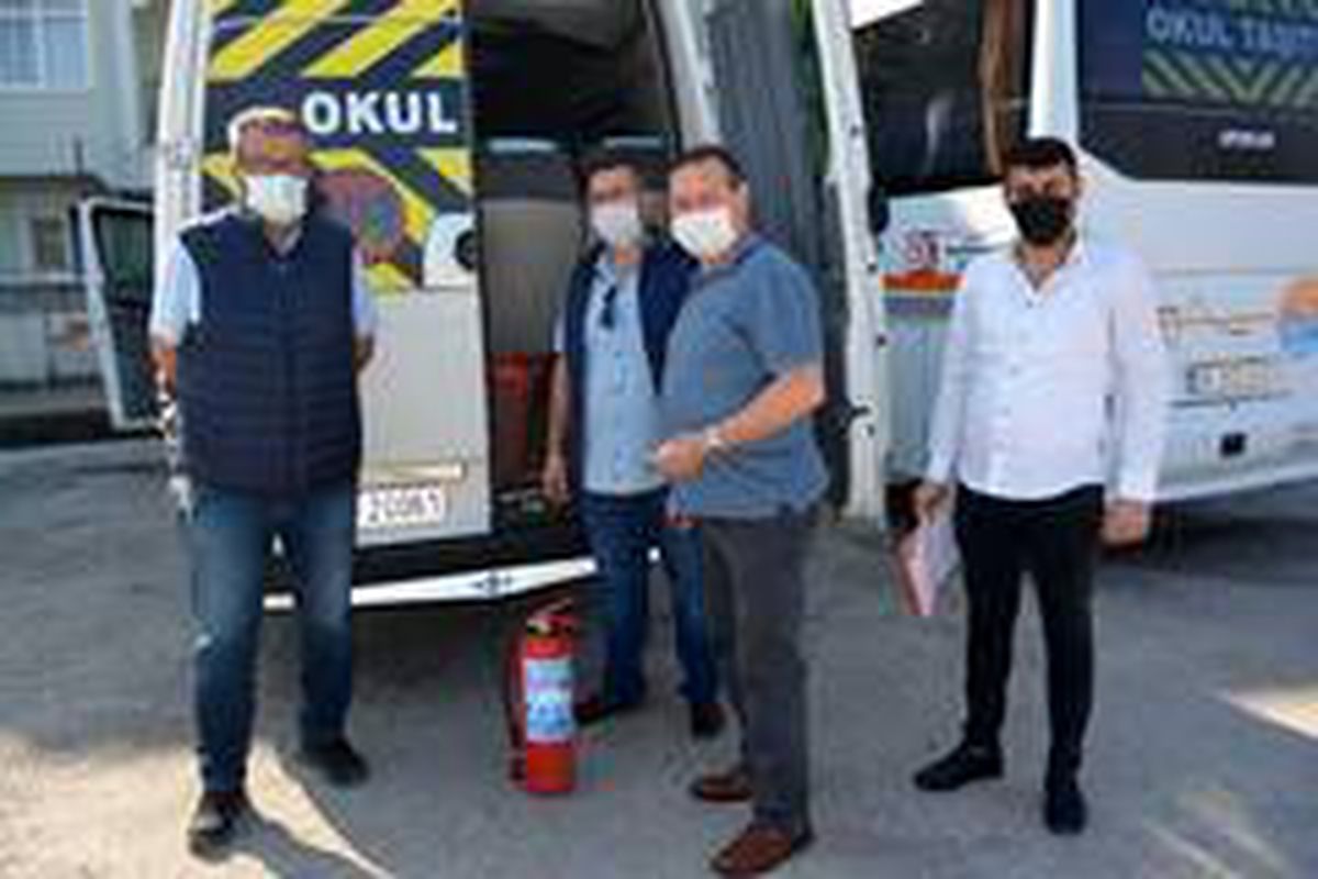 Servis araçları okullar açılır ümidi ile güzergah izin belgelerini vizeletiyor