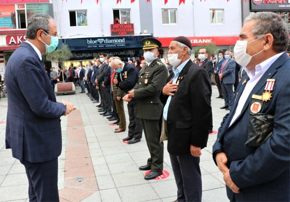 Sultanbeyli\'de 29 Ekim Cumhuriyet Bayramı Kutlamaları