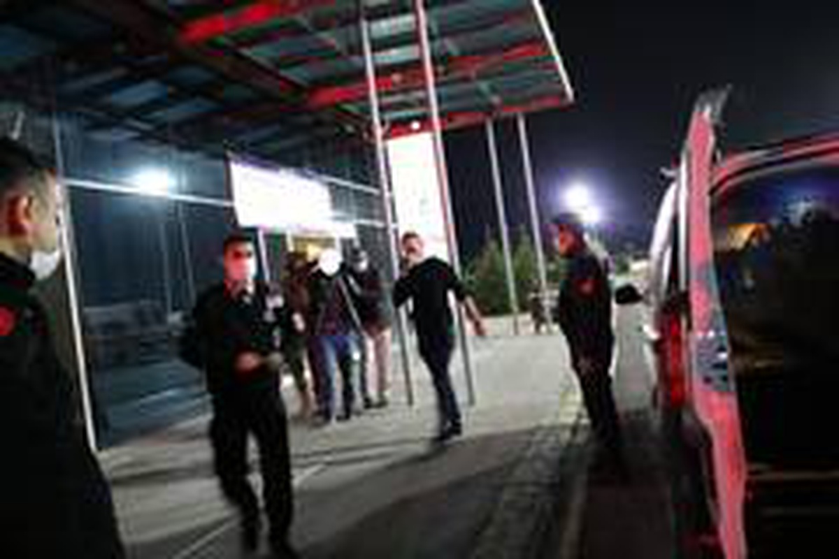 Üniversite hastanesi binası çatısından intihar girişimi skandalı