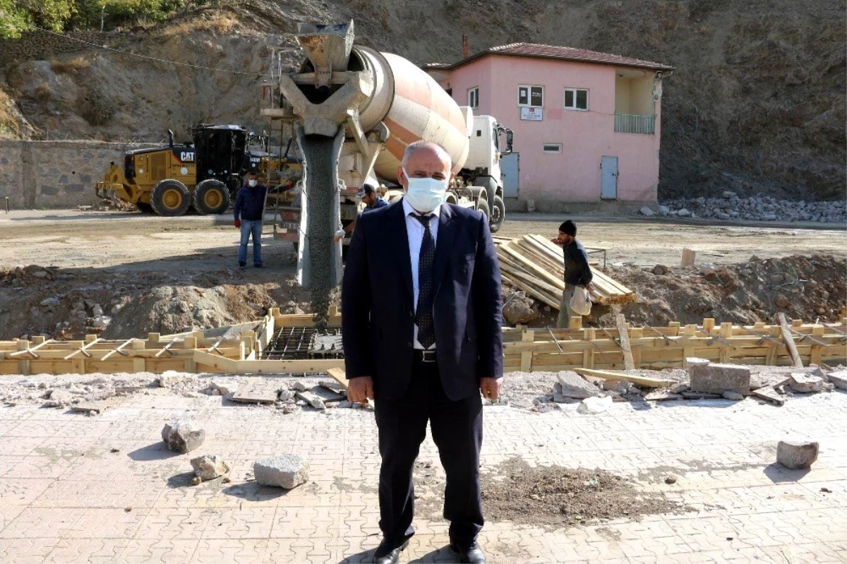 Yahyalı Kapalı Semt Pazarının temeline ilk harç konuldu