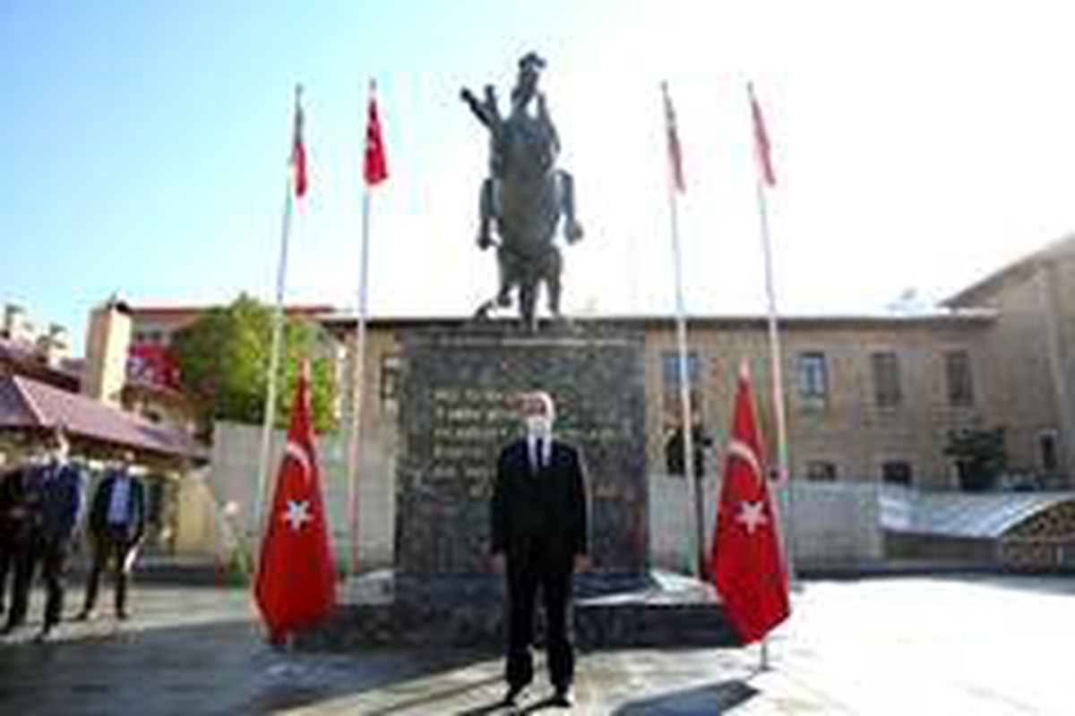 Bayburt\'ta Cumhuriyet Bayramı törenle kutlandı