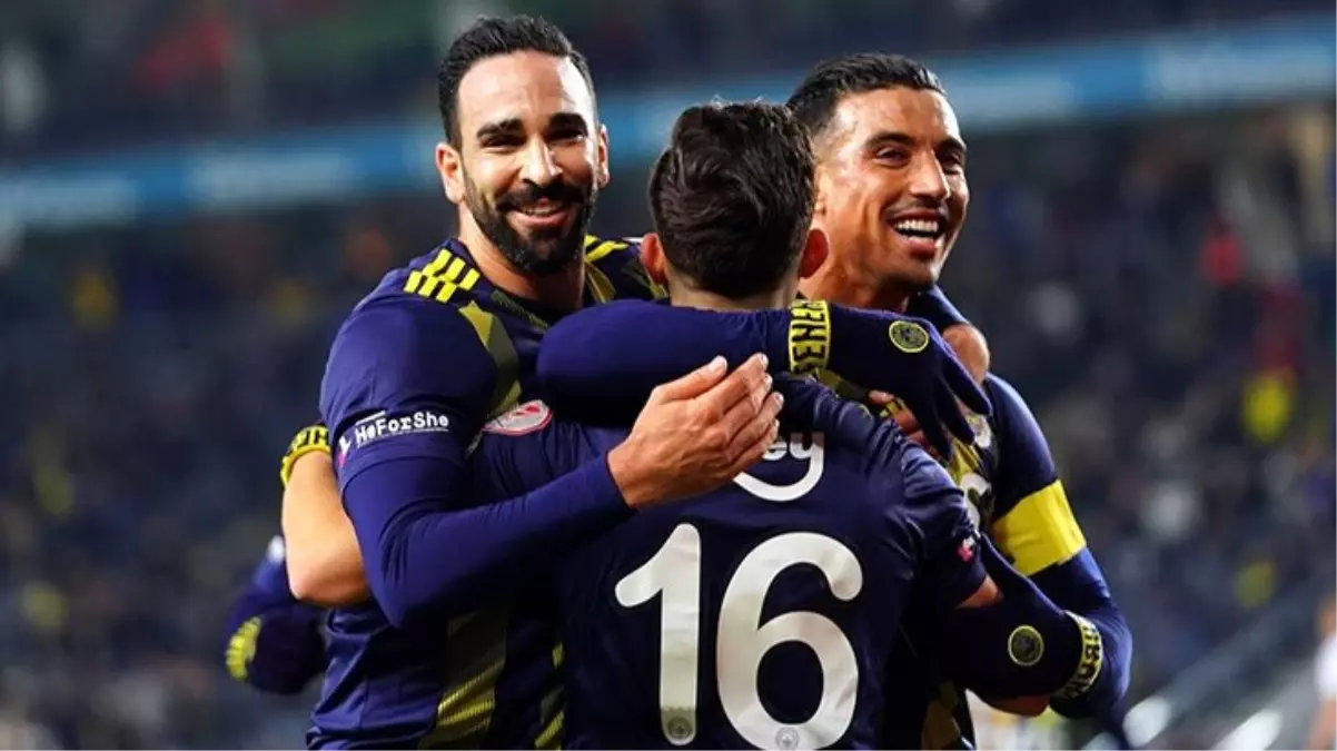 Eski Fenerbahçeli Adil Rami\'den Macron\'a olay sözler: Senden tiksiniyorum