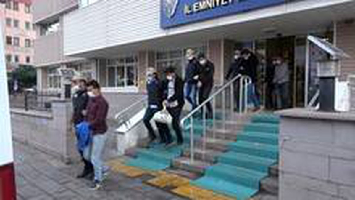 FETÖ üyesi askerlere 'ankesör' operasyonu: 7 gözaltı