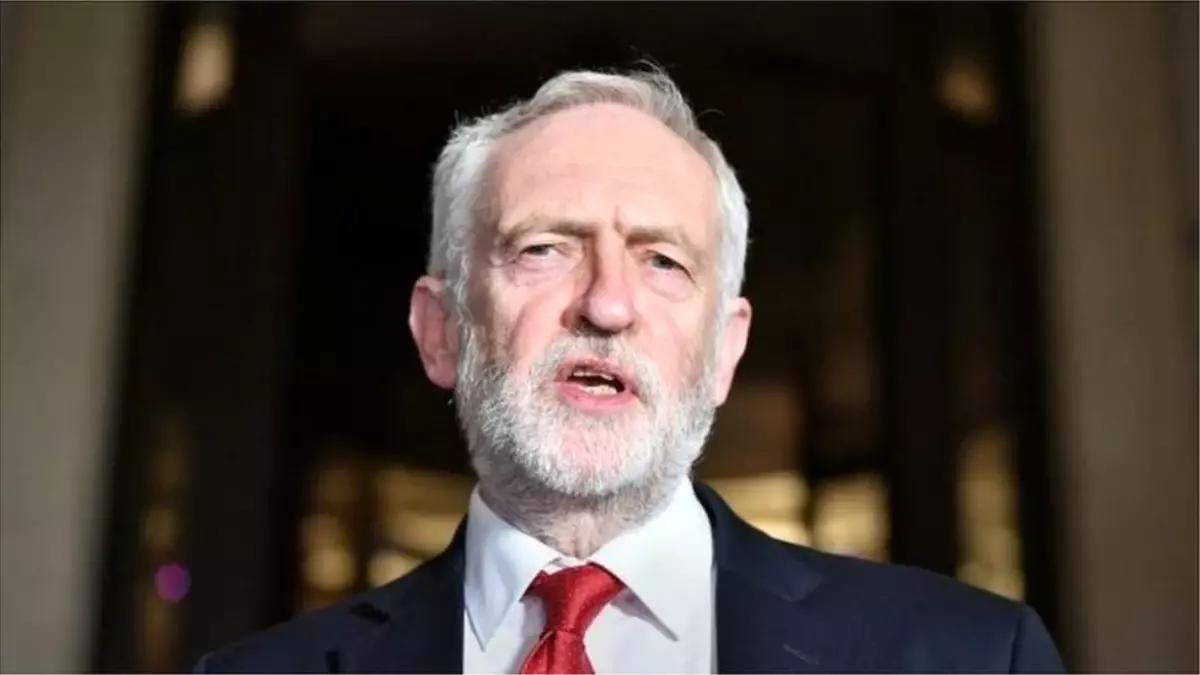 İngiltere İşçi Partisi, eski lideri Jeremy Corbyn\'in parti üyeliğini askıya aldı