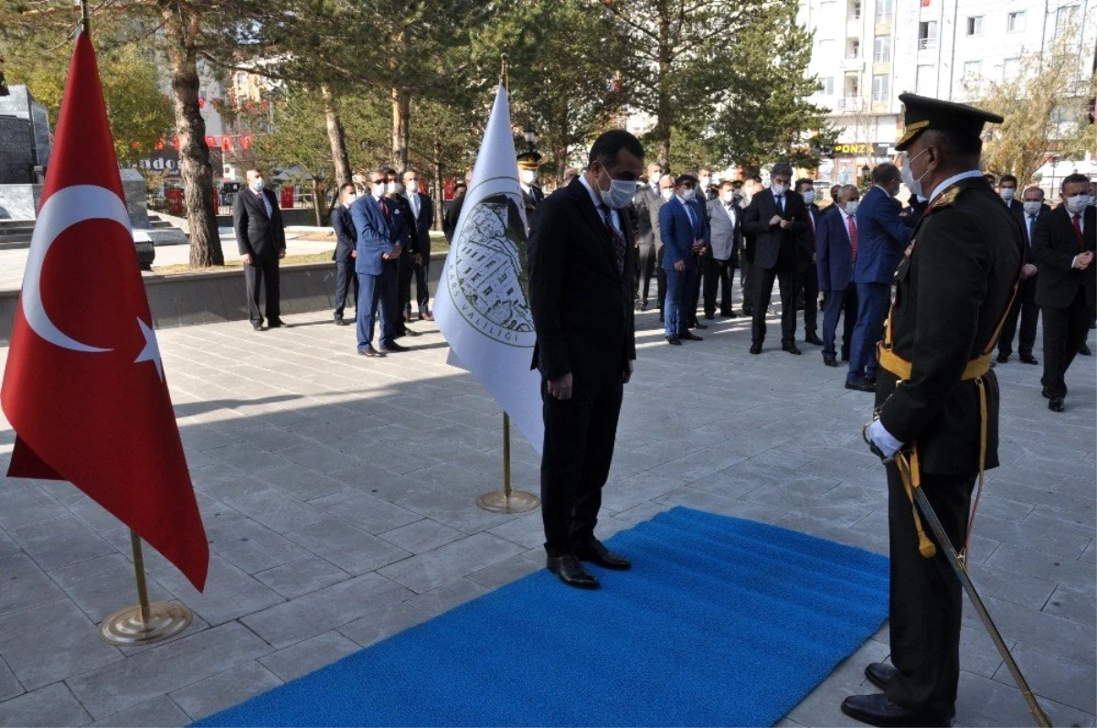 Kars\'ta Cumhuriyet Bayramı törenle kutlandı