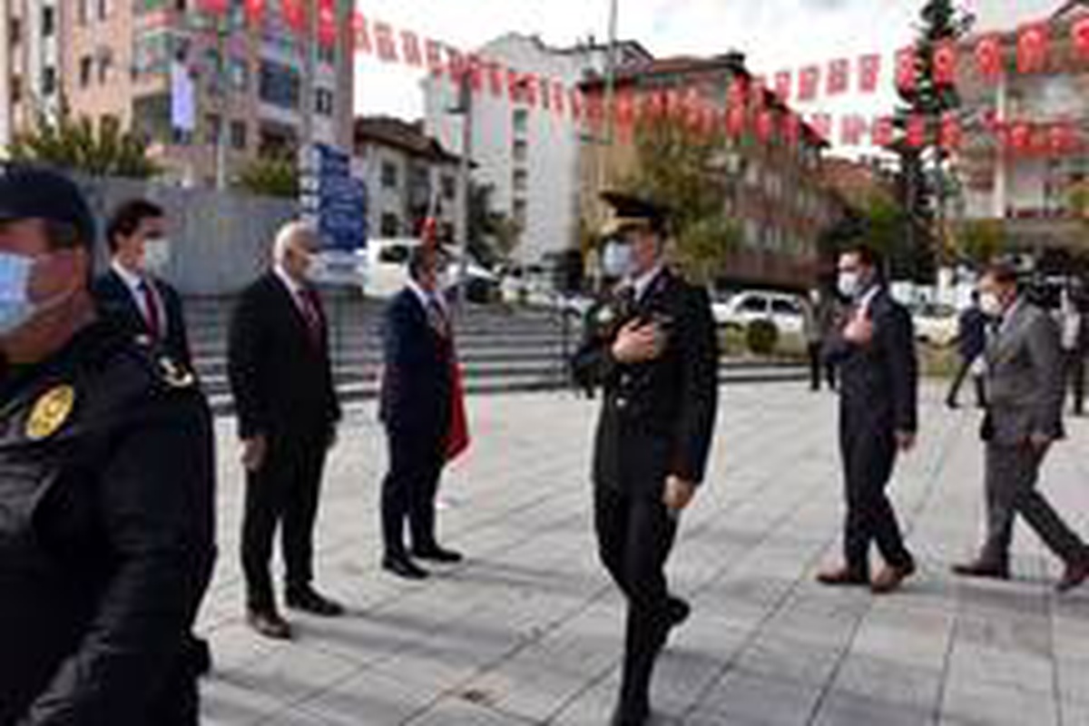 Kızılcahamam\'da 29 Ekim Cumhuriyet Bayramı kutlamaları