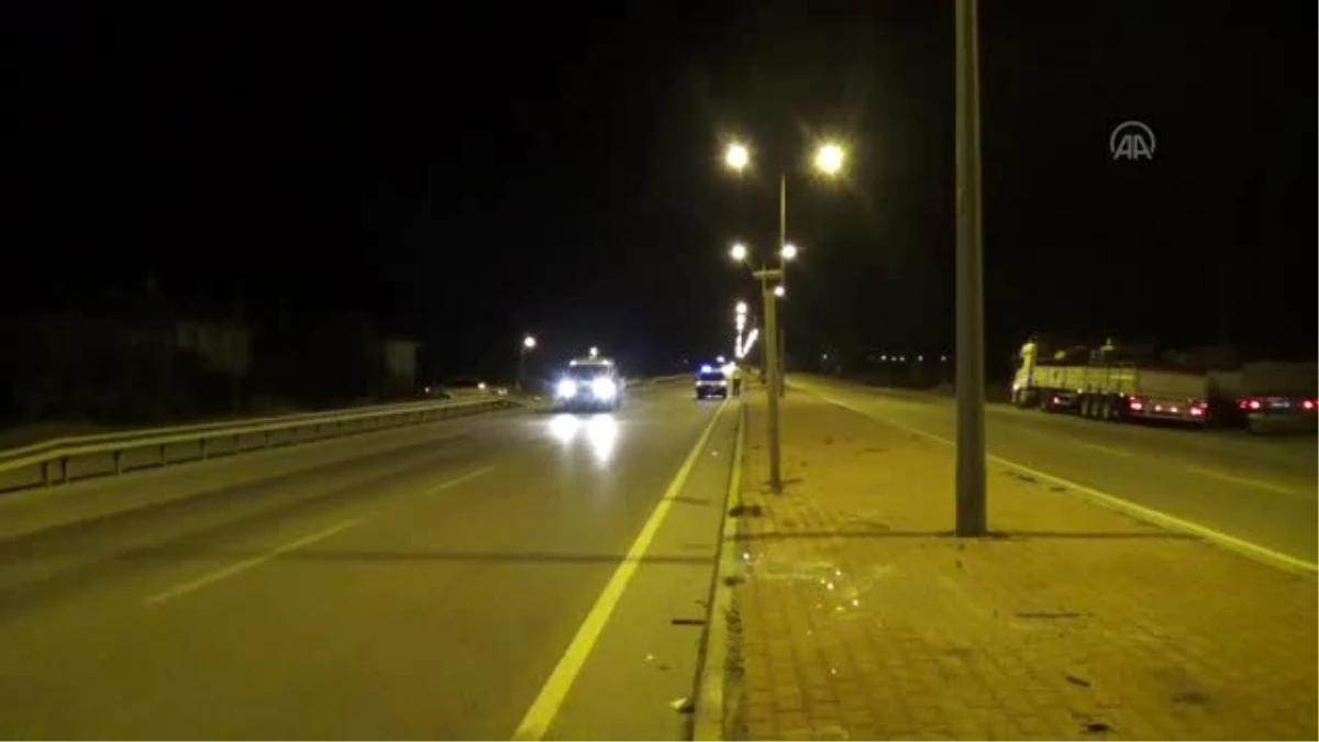 Konya\'da otomobil ile tır çarpıştı: 2 yaralı