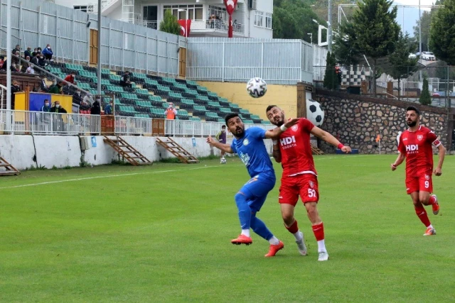 Misli.com 3. Lig: Belediye Derincespor: 0 Nevşehir Belediyespor: 0