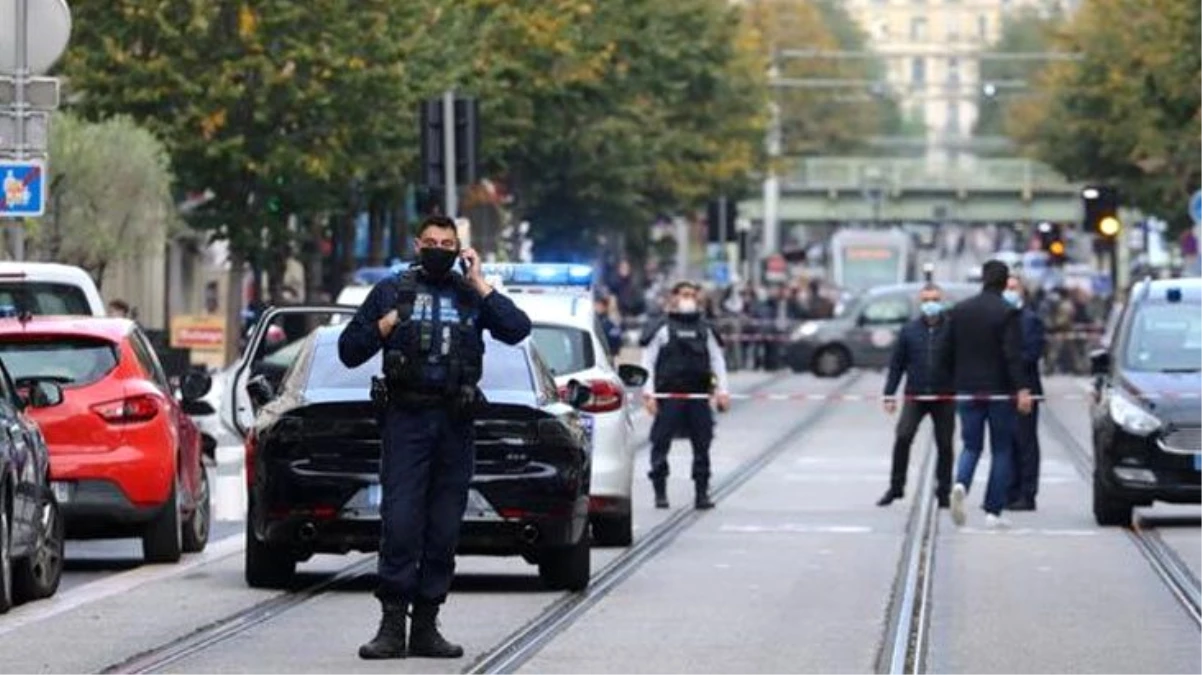Provokatörler rahat durmuyor! Fransa\'da "Allah\'u Ekber" diyerek polise saldıran kişi aşırı sağcı çıktı