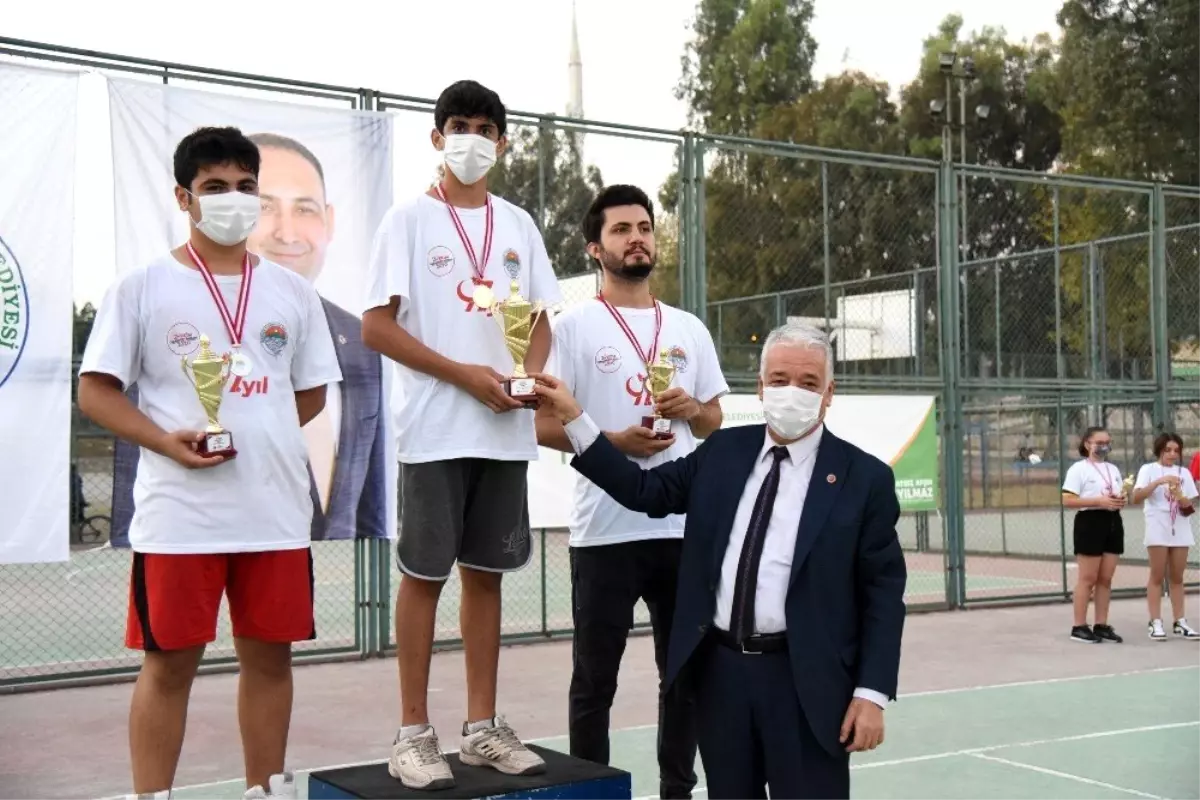 Toroslar\'da bocce ve tenis turnuvasında coşkulu final