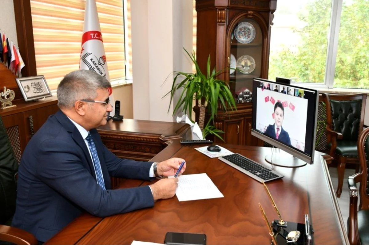 Vali Gürel, cumhuriyet çocukları ile VKS üzerinden bir araya geldi