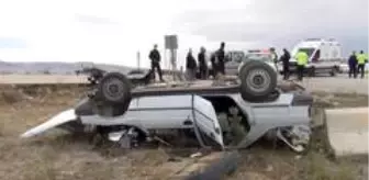 Virajı alamayan otomobil şarampole devrildi: 8 yaralı