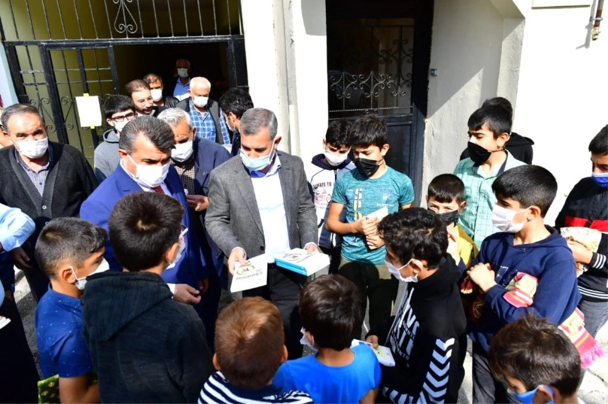 Başkan Çınar, Kiltepe Yeni Cami\'de vatandaşlarla bir araya geldi