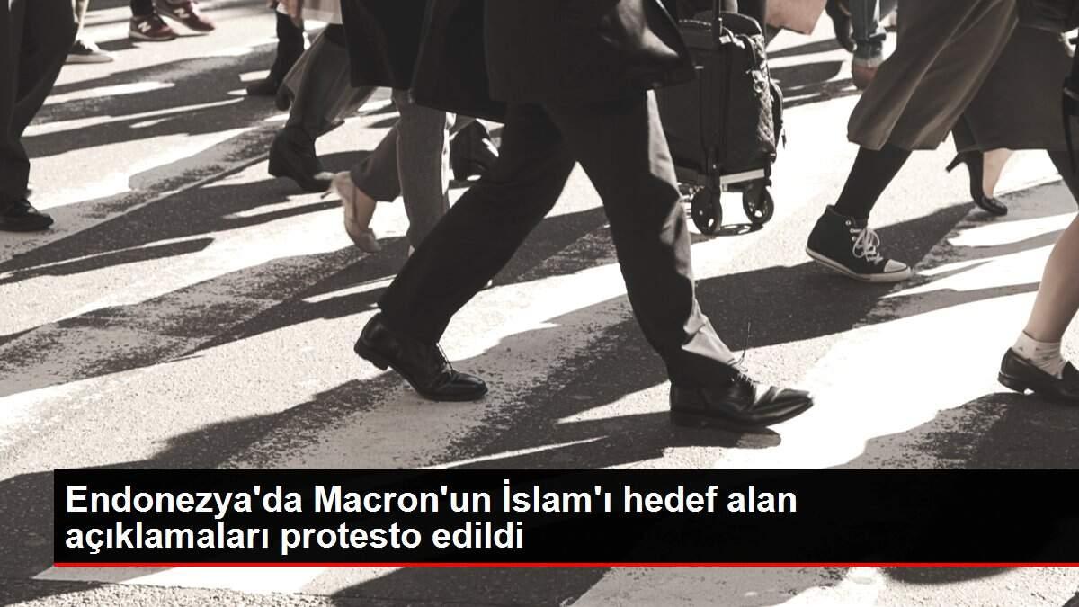 Endonezya'da Macron'un İslam'ı hedef alan açıklamaları protesto edildi