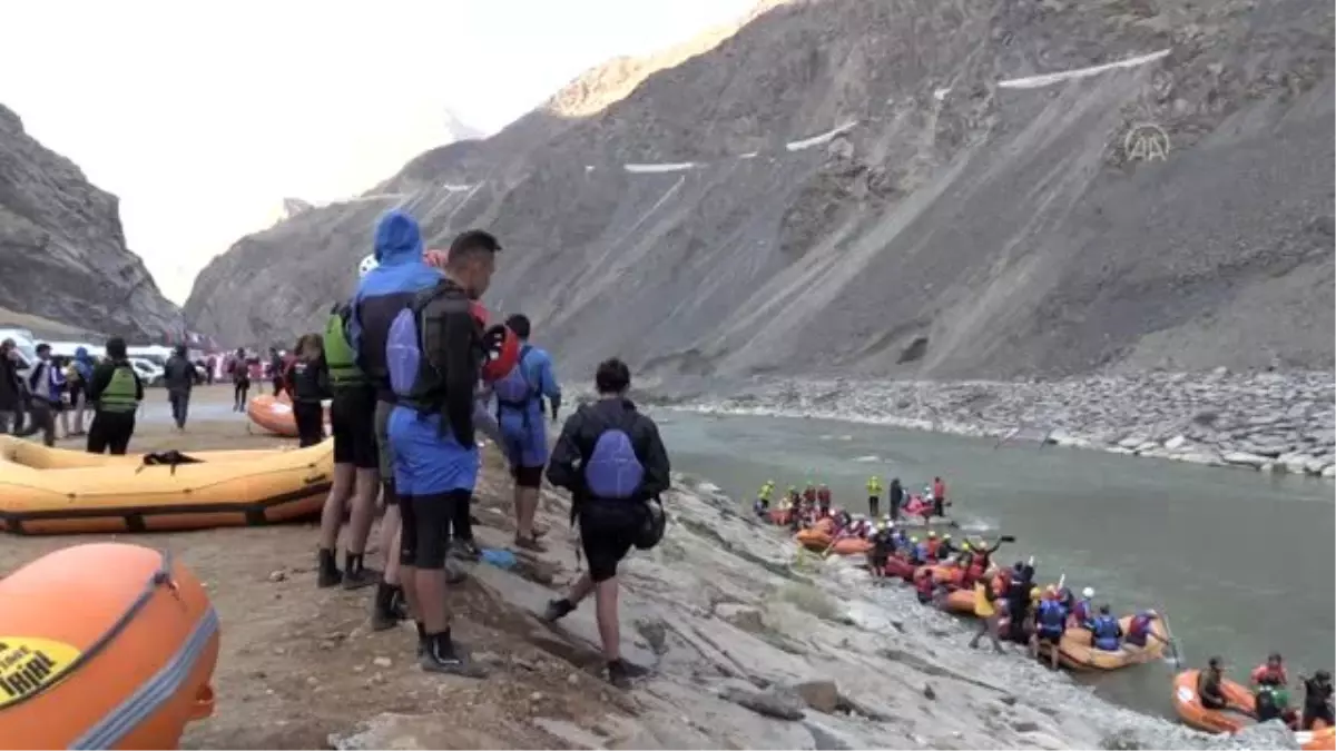 Hakkari\'ye gelen sporcular kentin doğasına ve misafirperverliğine hayran kaldı