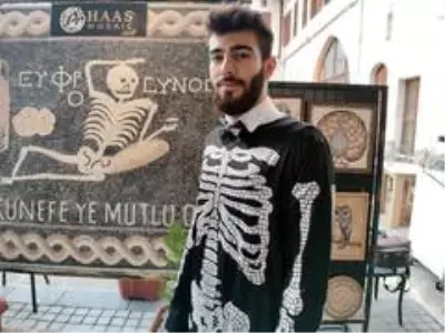 Hatay'da künefe ile mozaiği evlendirdiler Hatay'da künefe ile mozaiği evlendirdiler