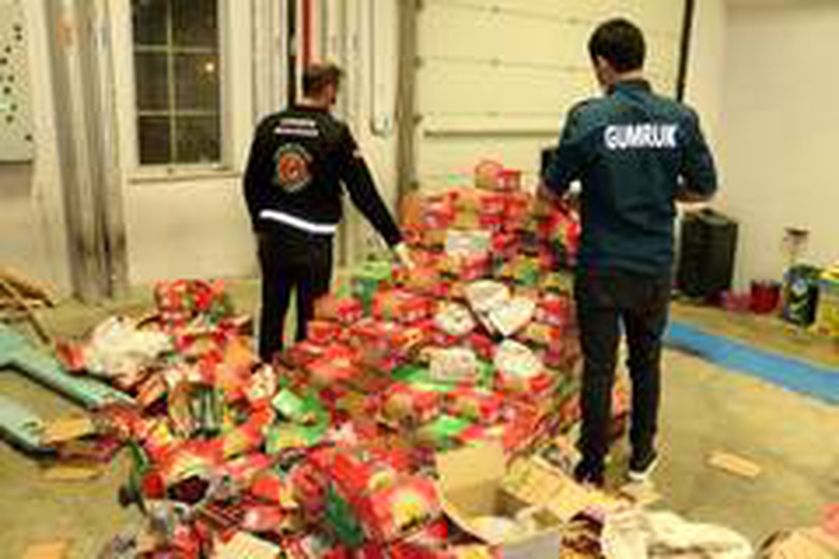 Hurma kutularında 50 kilogram eroin ele geçirildi
