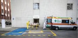 İtalya'da günlük vaka sayısı 30 bini aştı