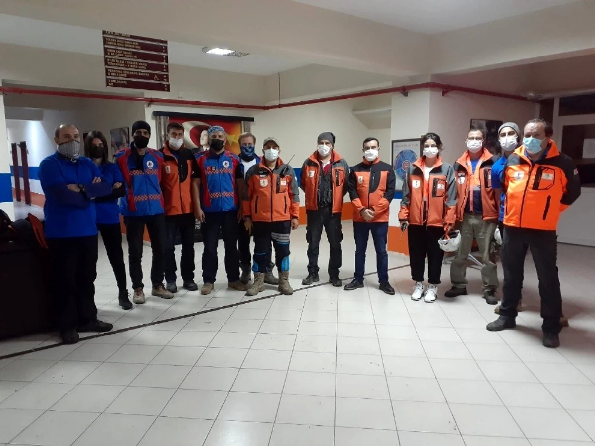 Kocaeli\'den 11 AFAD gönüllüsü İzmir\'e yardıma gidiyor