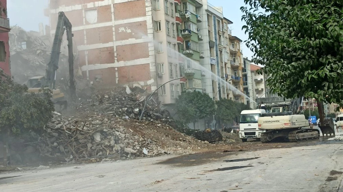 Malatya\'da bin 928 hasarlı evin yıkımı gerçekleşti