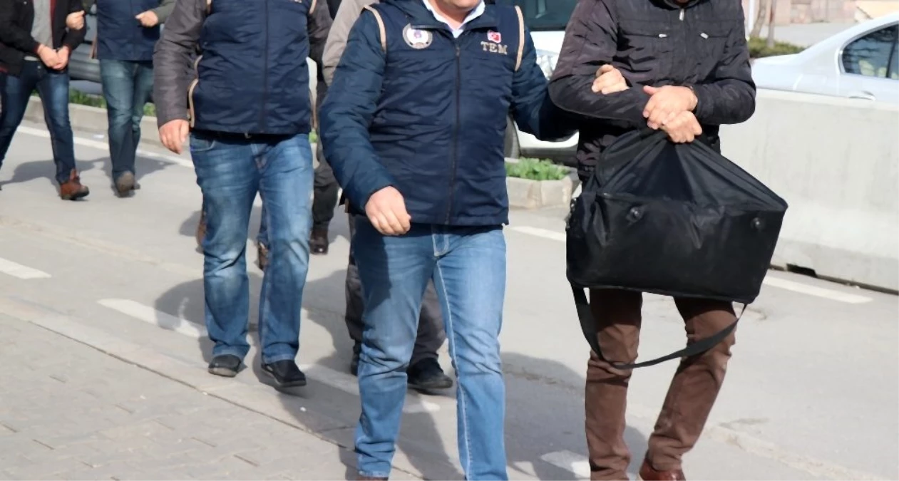 Mardin ve Diyarbakır\'da terör operasyonu: 14 gözaltı