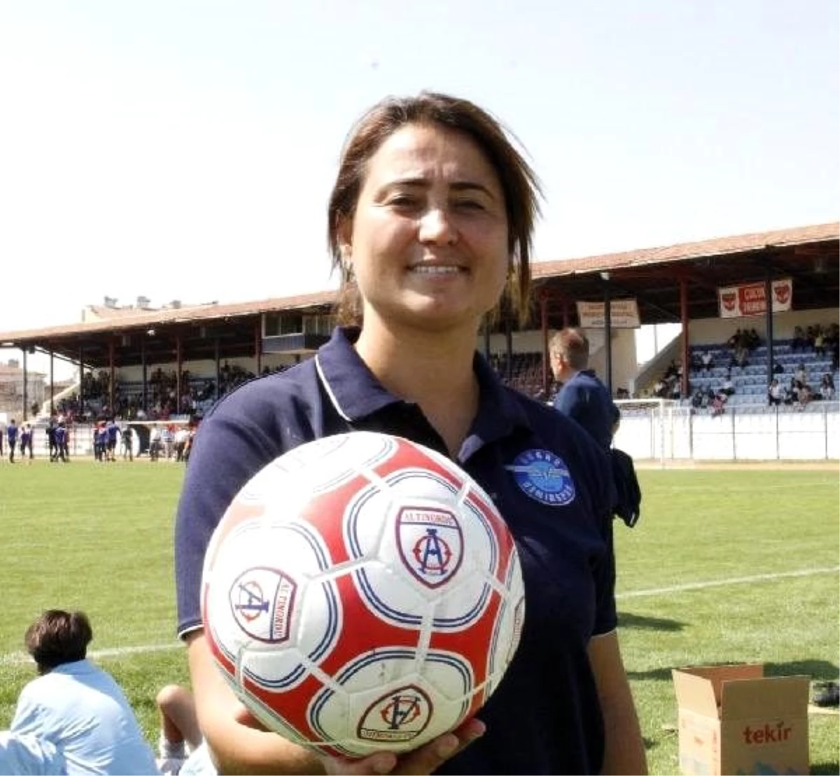 Adana Demirspor\'un ilk kadın antrenörü Paksoy, kazada hayatını kaybetti