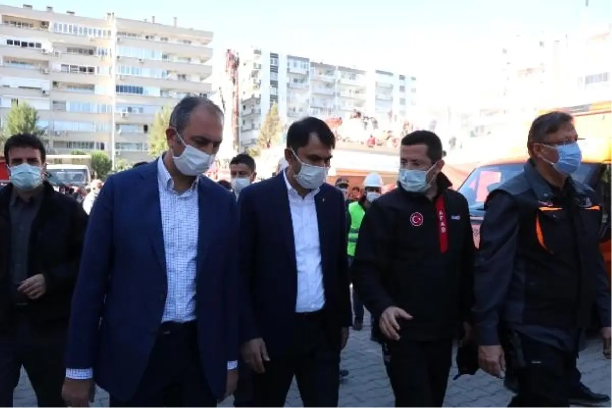 Bakan Gül ve Kurum çöken apartmanlardaki arama- kurtarma çalışmalarını inceledi