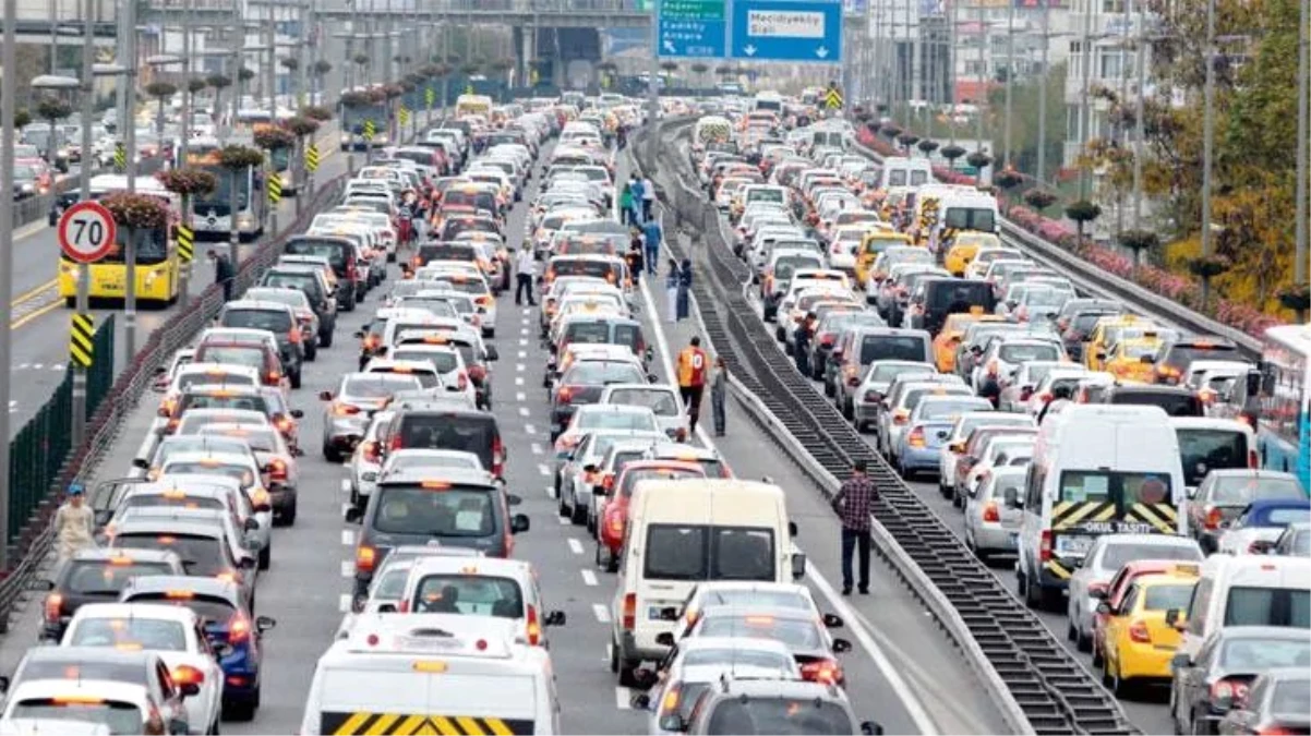 Eski Başbakan Mesut Yılmaz\'ın cenaze töreni için İstanbul\'da bazı yollar trafiğe kapatılacak