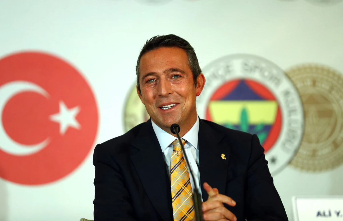 Fenerbahçe, Ülker Stadı\'ndaki müzeyi İstanbul Anadolu Lisesi\'nin olduğu binaya taşıyacak