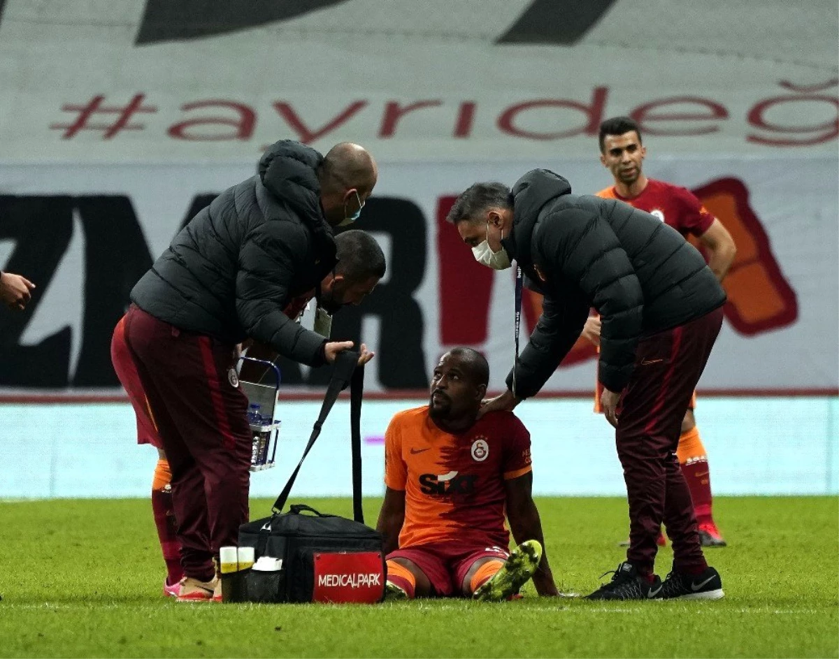 Galatasaray\'da Marcao sakatlandı