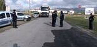 Korona virüs nedeniyle bir mahallenin giriş ve çıkışları kontrol altına alındı