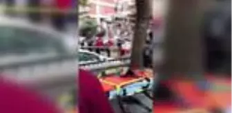 Manavkuyu mahalllesindeki enkazdan bir kişi yaralı olarak çıkarıldı