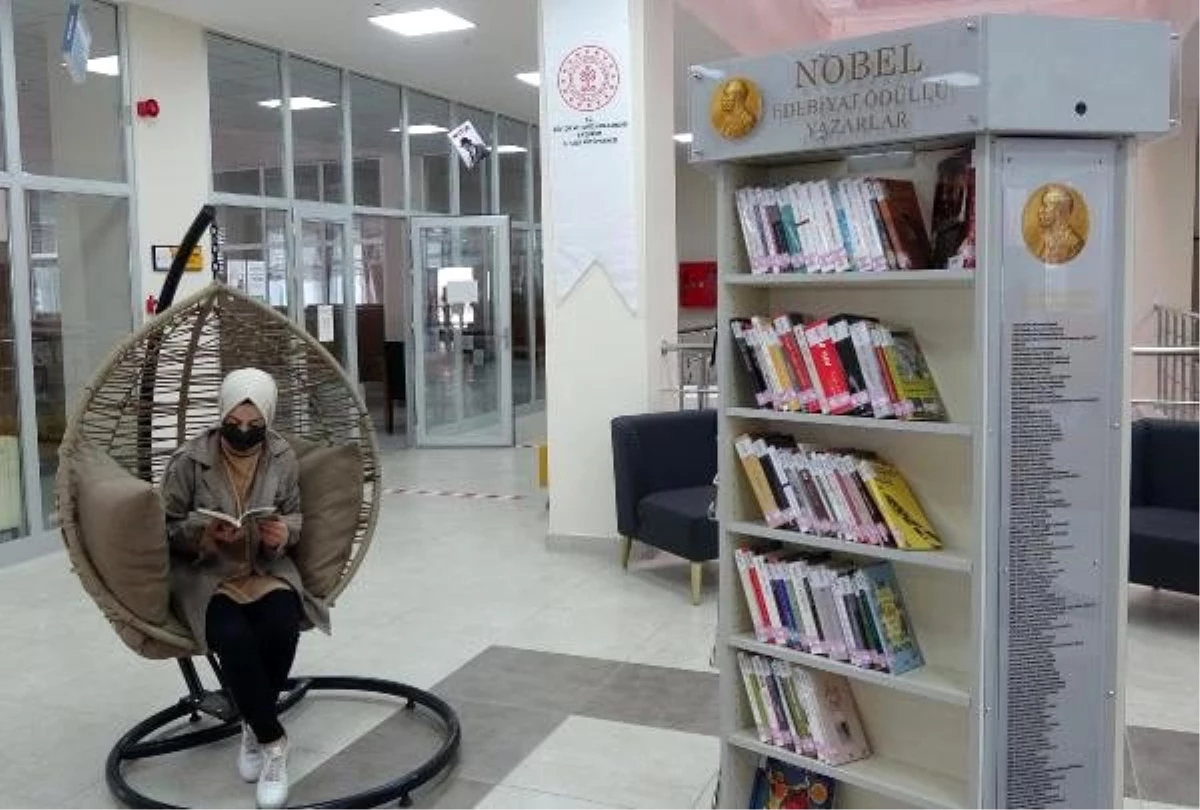 Türkiye\'nin en büyük halk kütüphanesi Erzurum\'da açıldı