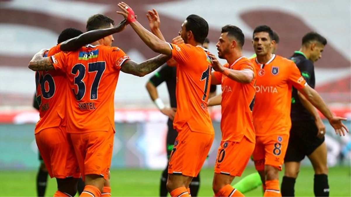 Başakşehir deplasmanda Konyaspor\'u 2-1 mağlup etti