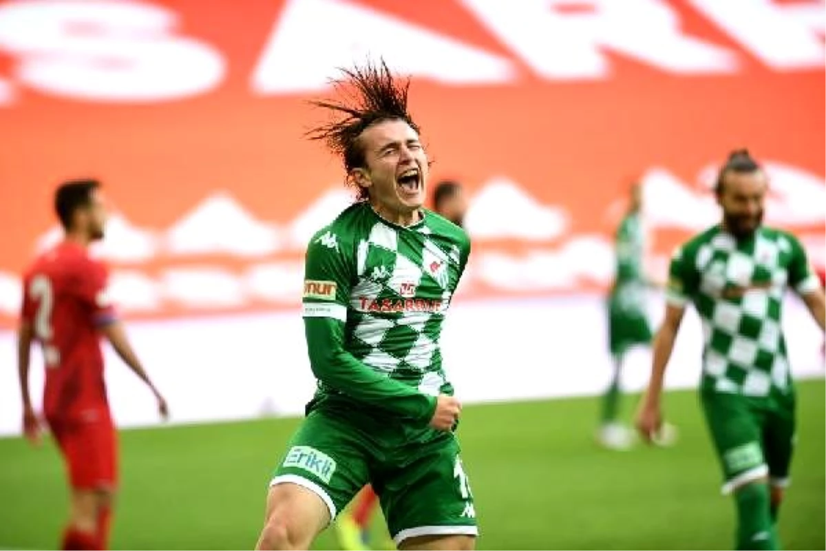 Bursaspor\'un genç yeteneği Ali Akman, gollerine devam ediyor