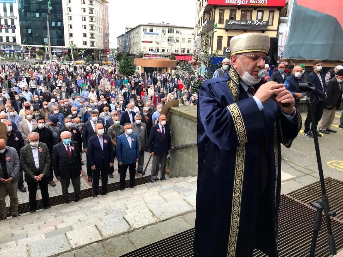 Eski Başbakan Mesut Yılmaz için cenaze namazı kılındı