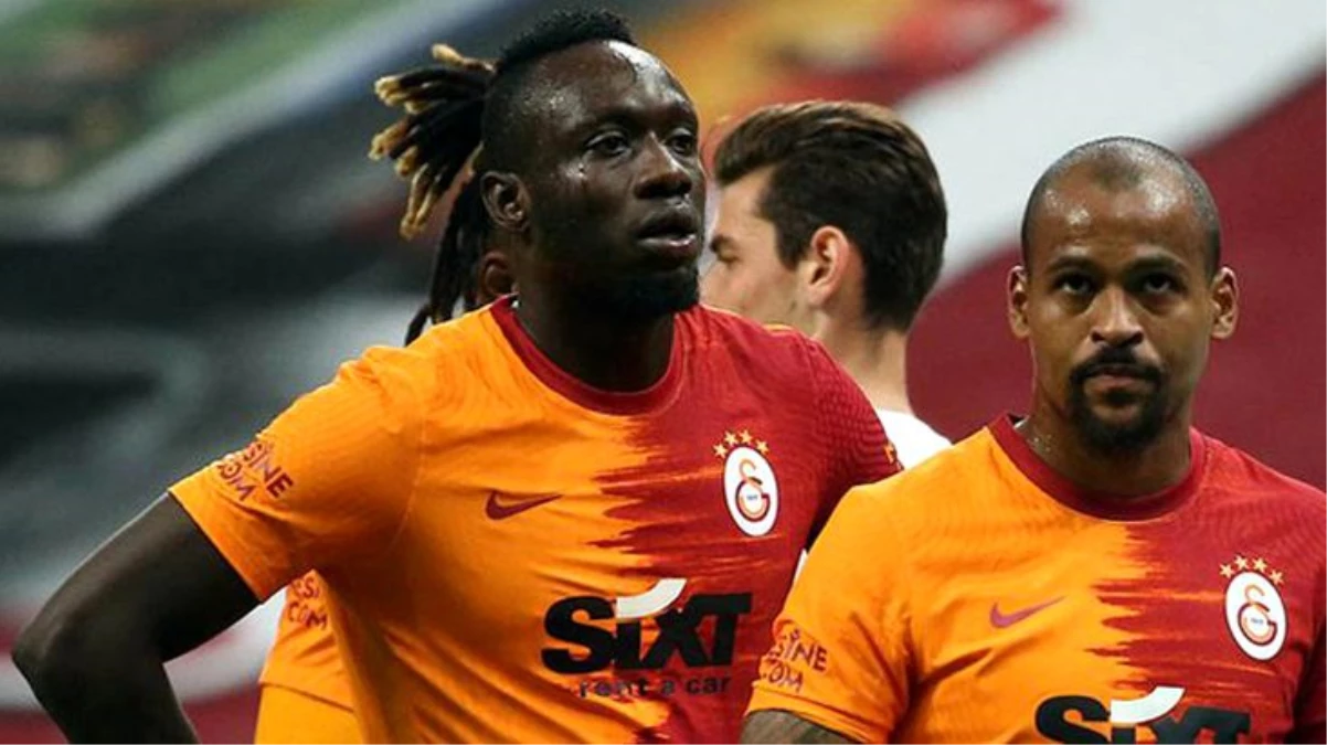 Fatih Terim\'e sinirlenen Diagne, kulübeye uğramadan soyunma odasına gitti