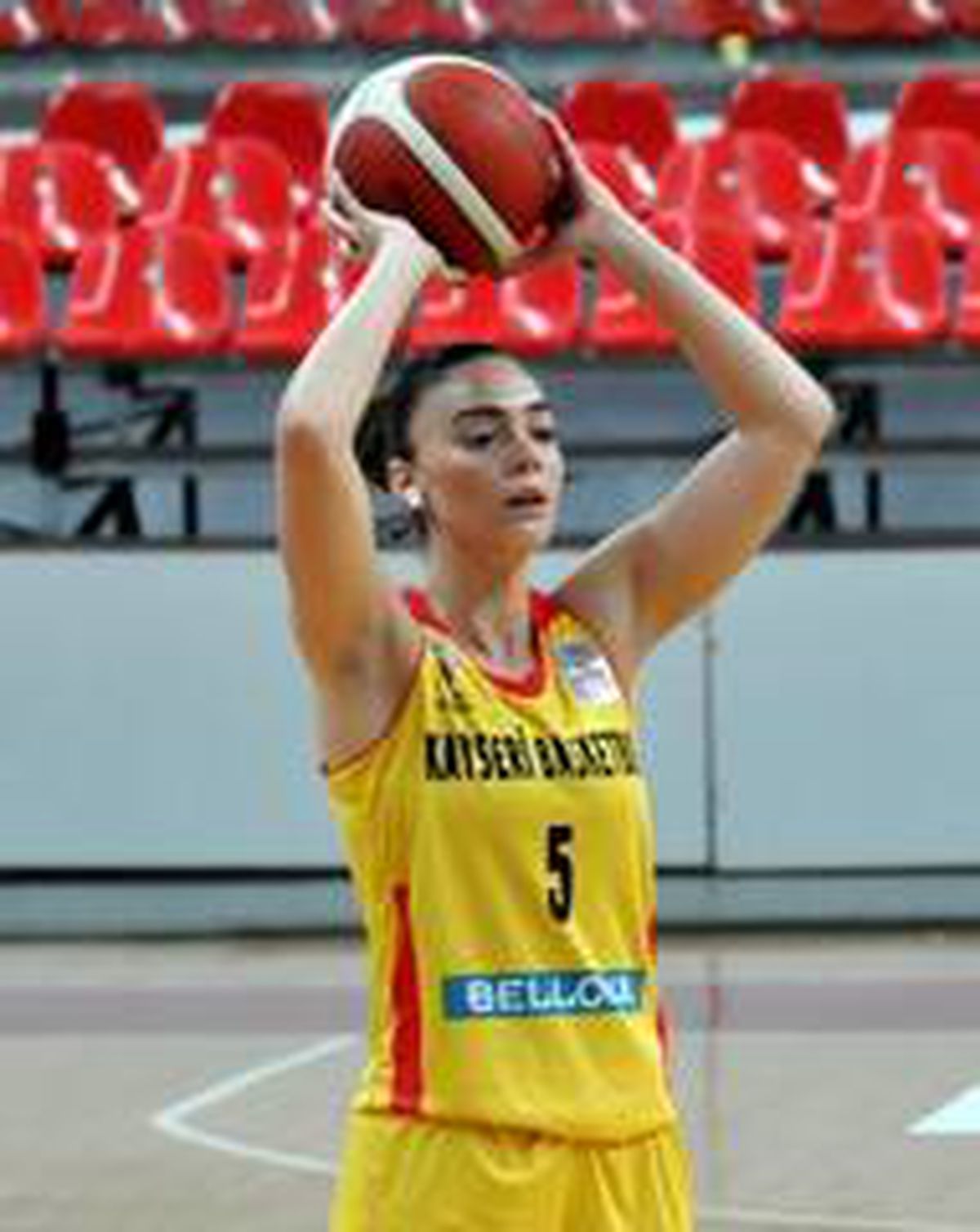 Melis Gülcan maçın yıldızı oldu