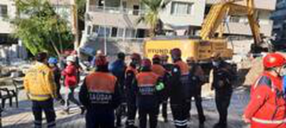 SAÜDAK Ekibi arama kurtarma çalışmalarına katılmak üzere İzmir\'e gitti