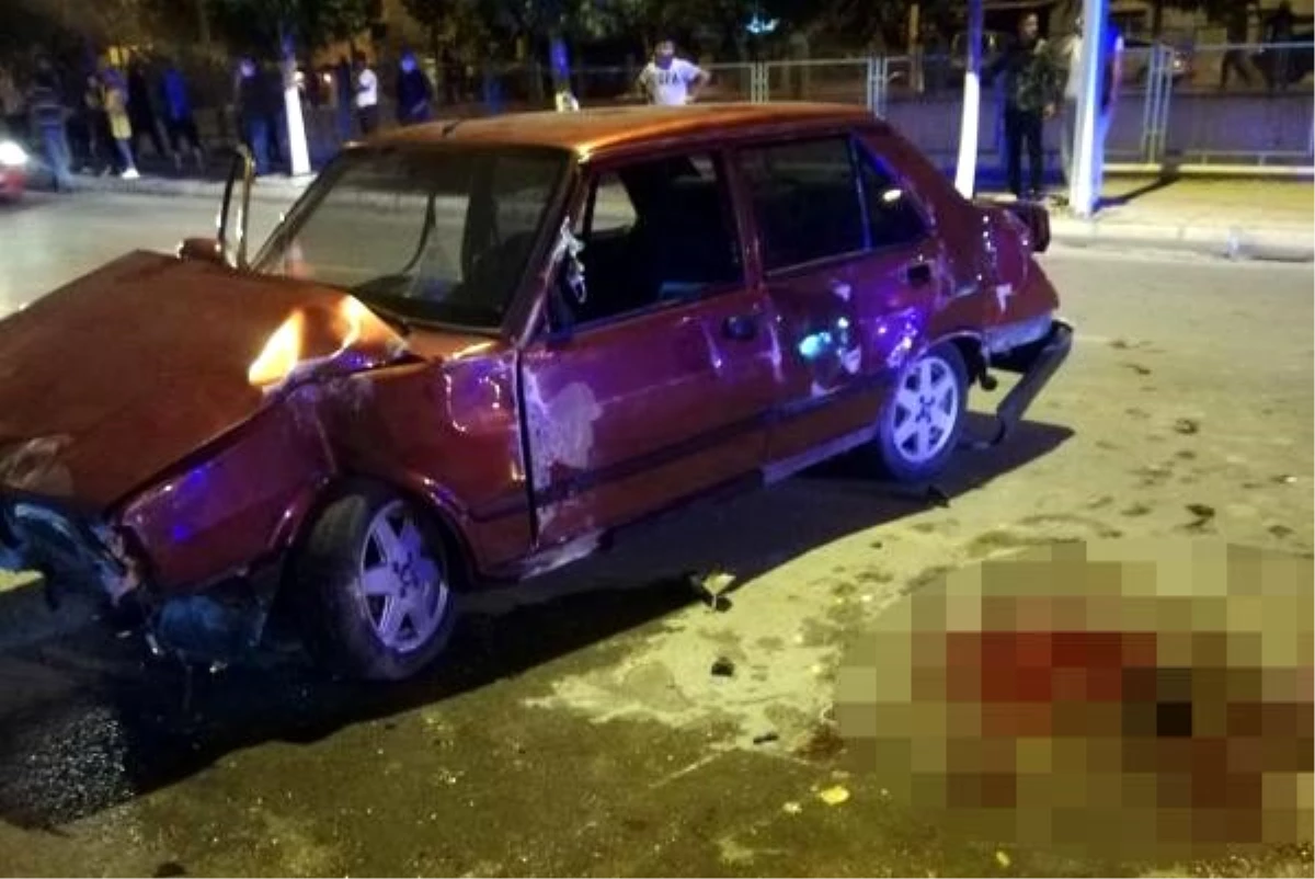 Tarsus\'ta iki otomobil çarpıştı: 6 yaralı